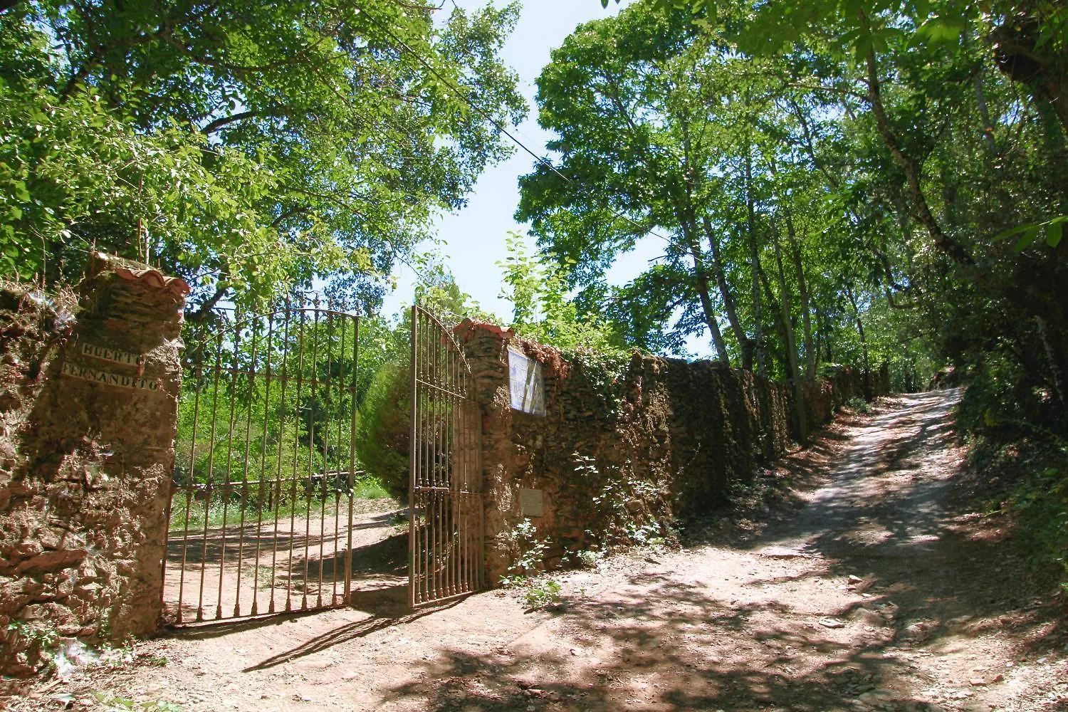 Huerto Fernandito By Sierra Viva Villa Castano de Robledo Spain